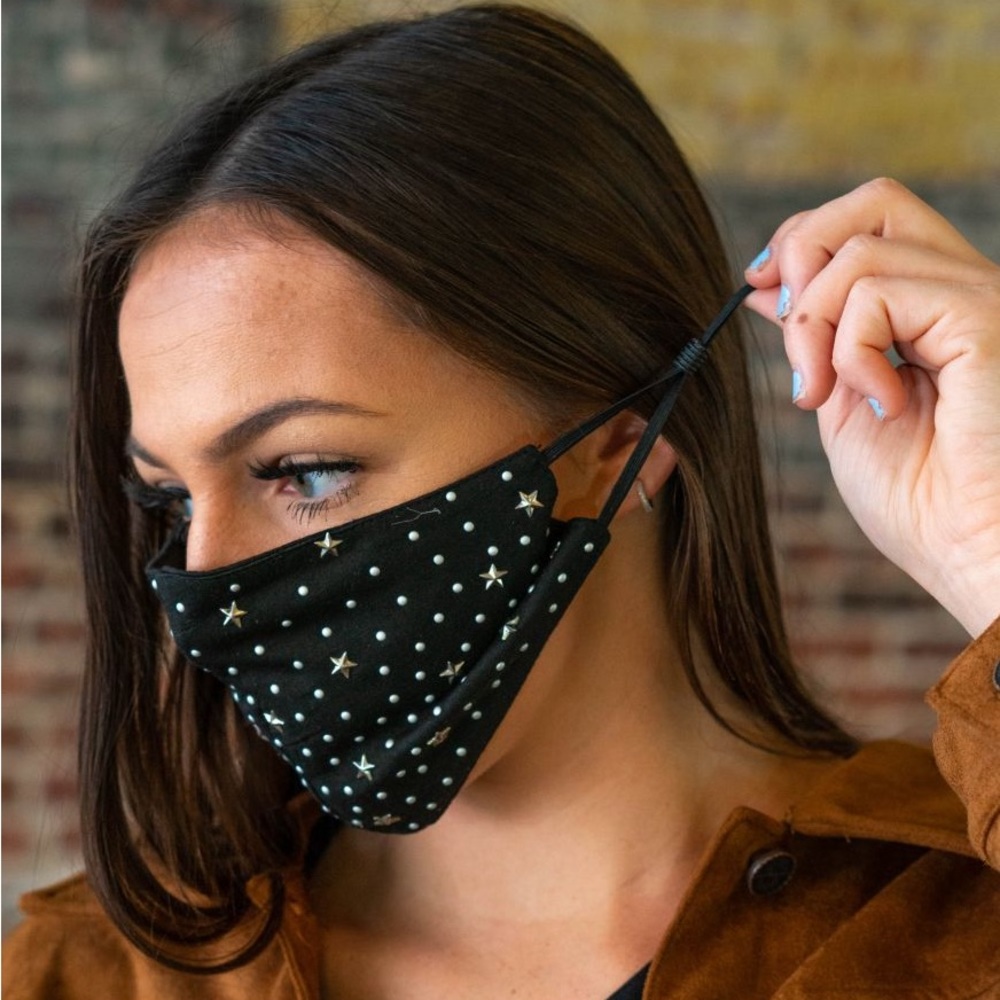 L&B black washable face mask